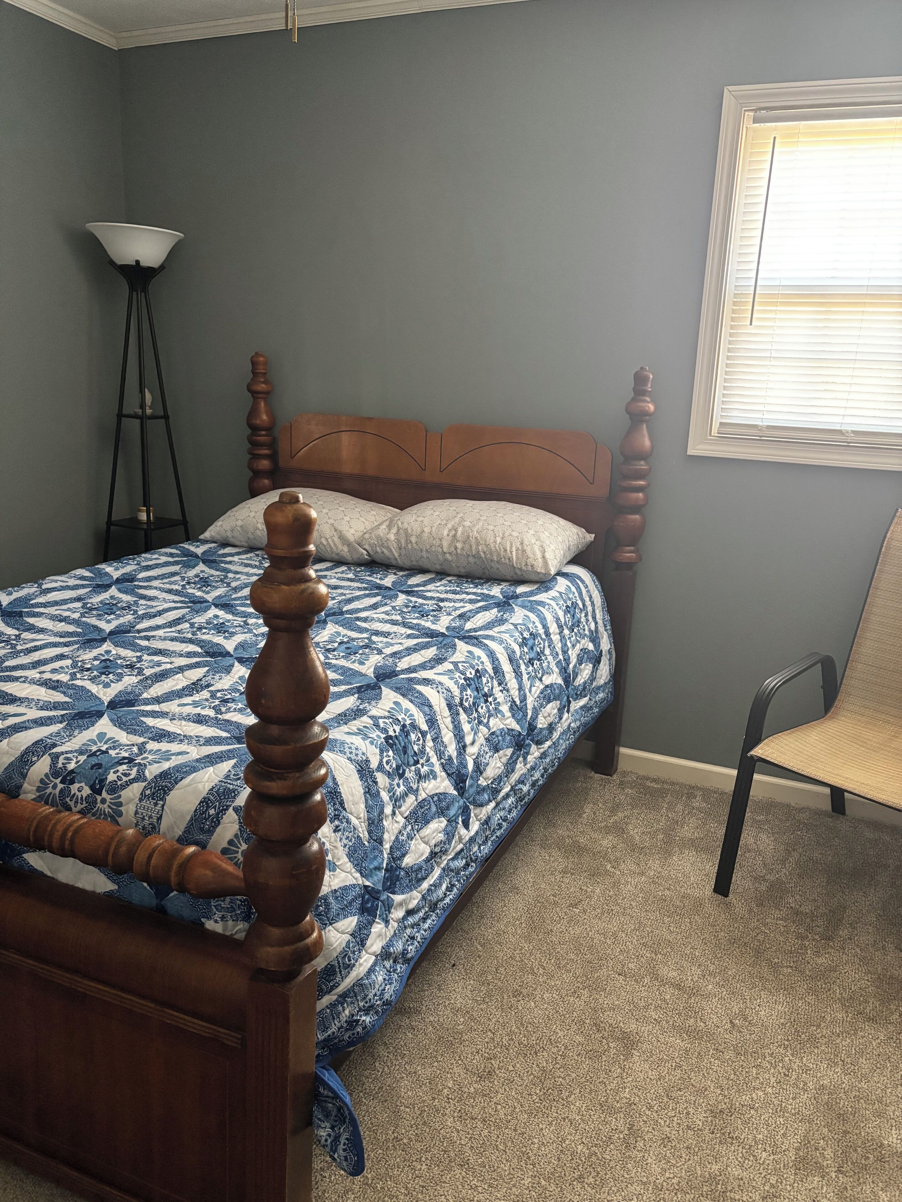 4 slaapkamers, een strijkplank/strijkijzer, wifi, beddengoed