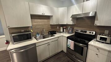 Microwave, oven, stovetop, dishwasher