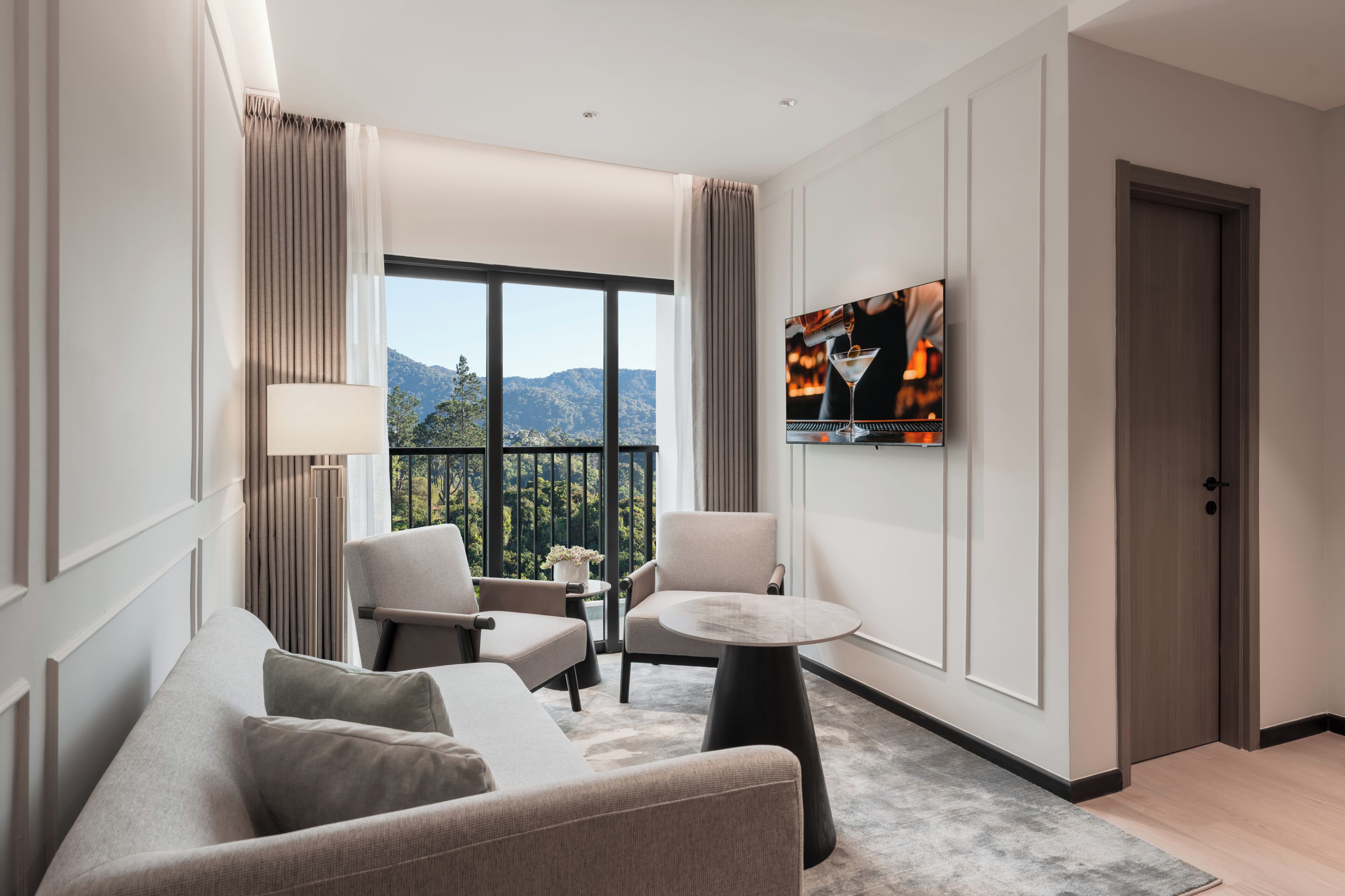 家庭套房 | 起居区