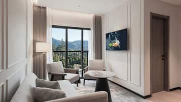 2 Bedroom Family Suite | Living area