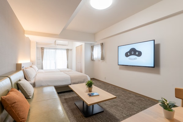 Tomannsrom – deluxe | Skrivebord, wi-fi (inkludert) og sengetøy