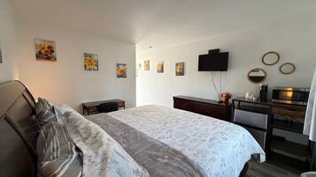 1 bedroom, internet, bed sheets