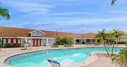 Spacious 4-bedroom house in Davenport, Near Disney, Universal, and More!