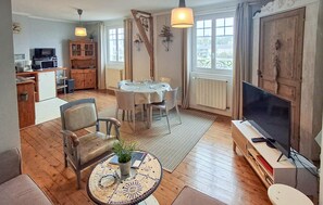 TV - Lovely apartment in Binic-Etables-sur-Mer (Binic-Etables-sur-Mer)