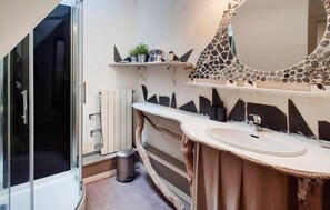 Shower - Lovely apartment in Binic-Etables-sur-Mer (Binic-Etables-sur-Mer)