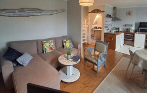 TV - Lovely apartment in Binic-Etables-sur-Mer (Binic-Etables-sur-Mer)