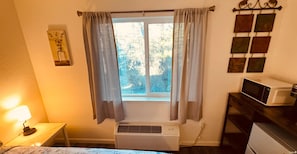 1 bedroom, desk, free WiFi, bed sheets