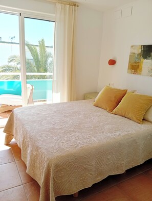 4 bedrooms, iron/ironing board, WiFi, bed sheets - Your best vacations in La Cala de Mijas (Las Lagunas de Mijas)