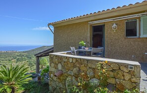 Outdoor dining - PETITE MAISON VUE MER++ (MONTICELLO)