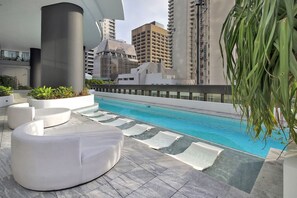 Pool - Level 43 at Queen`s Wharf | River Glow (Brisbane City)