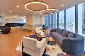 Interior - Level 43 at Queen`s Wharf | River Glow (Brisbane City)