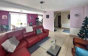 TV, ping pong - Lovely home in Roquetoire with WiFi (Roquetoire)