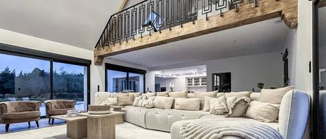 Télévision, cheminée