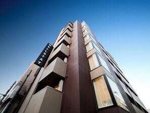 Exterior - WELLSTAY Namba Apartmenthotel-Cocochill (Osaka)