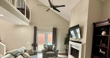 Family Friendly 2BR Near Galleria plus a Kids Room, Prime Houston Location