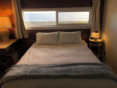 Ocean Front Log Cabin on Haida Gwaii