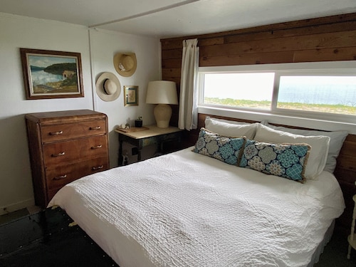 Ocean Front Log Cabin on Haida Gwaii