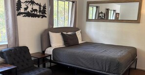 1 bedroom, desk, free WiFi, bed sheets