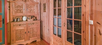 Beautiful home in Lampeland with sauna