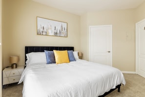 1 soverom, strykejern/-brett, wi-fi og sengetøy