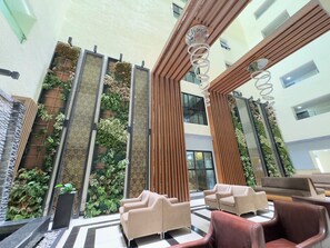 Interior - Stylish Low-floor 2-bedroom Sea-view Condo at Dusit Grand Condo View (Pattaya)