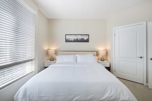 1 chambre, coffres-forts dans les chambres, fer et planche à repasser