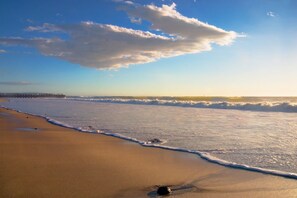 Beach nearby - New 2BR/2BA Furnished Home w/Yard LAX/SoFi/Intuit (Inglewood)