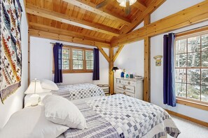 4 chambres, fer et planche à repasser, accès Internet, draps fournis