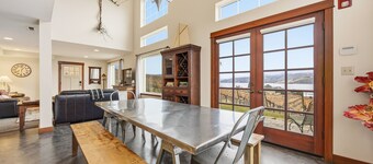 Spacious home w/ full kitchen, amazing views & located on winery