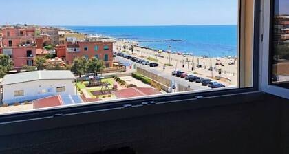 Elegant Seafront Apartment in Ostia | Beach Access