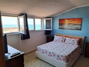 2 bedrooms, iron/ironing board, WiFi, bed sheets - Elegant Seafront Apartment in Ostia | Beach Access (Lido Di Ostia Ponente)