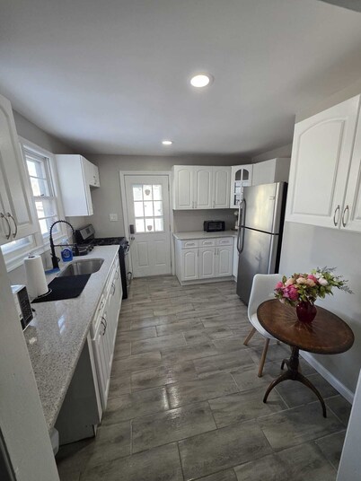 Wonderful 4-bedroom house 15 minutes from JFK