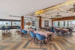 Restaurant - Country Inn Premier Amritsar (Amritsar)