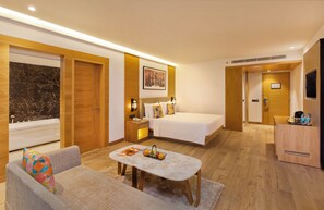 Club Suite | In-room safe, iron/ironing board, free WiFi - Country Inn Premier Amritsar (Amritsar)
