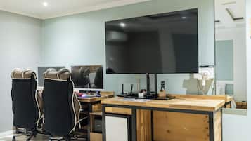 High-Spec 2PC 3060 | Free WiFi