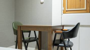 High-Spec 2PC 3060 | Free WiFi