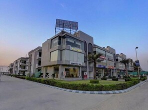 Exterior - Country Inn Vrindavan (Vrindavan)