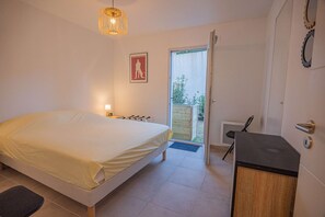 2 bedrooms, free WiFi - 4-STAR APARTMENT – 2 BEDROOMS – COGOLIN – SWIMMING POOL – CLOSE TO THE TOWN CENTRE (COGOLIN)