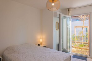 2 bedrooms, free WiFi - 4-STAR APARTMENT – 2 BEDROOMS – COGOLIN – SWIMMING POOL – CLOSE TO THE TOWN CENTRE (COGOLIN)