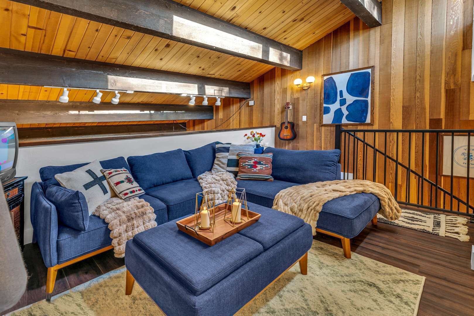 Wooded Tahoe Retreat | Minutes To Kings Beach - Kings Beach, CA