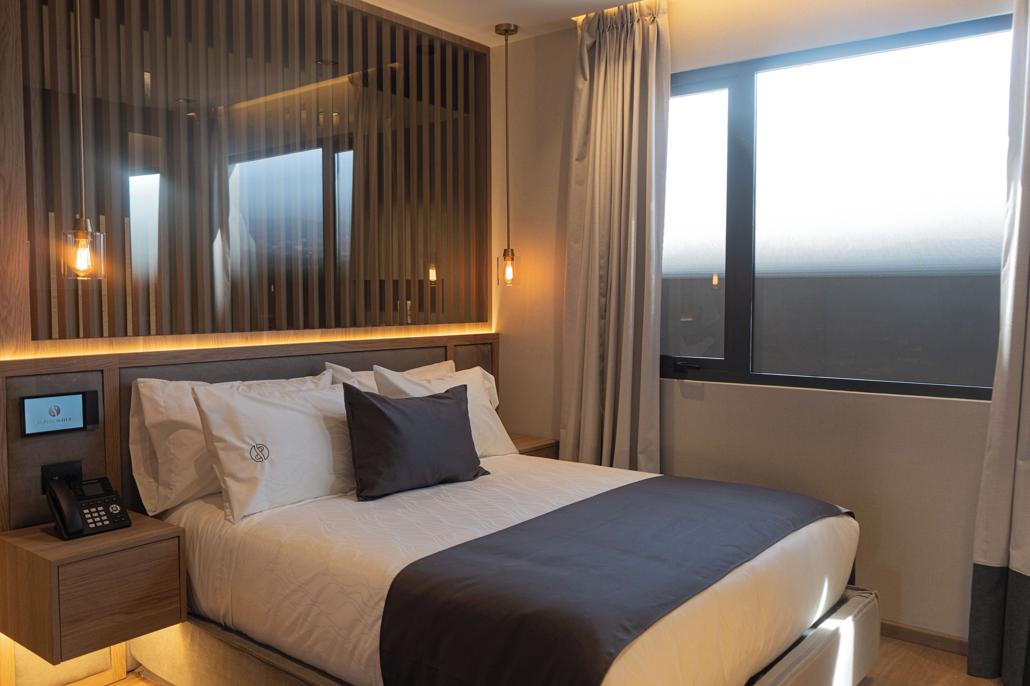 Standard-Suite | Zimmersafe, Bügeleisen/Bügelbrett, kostenloses WLAN