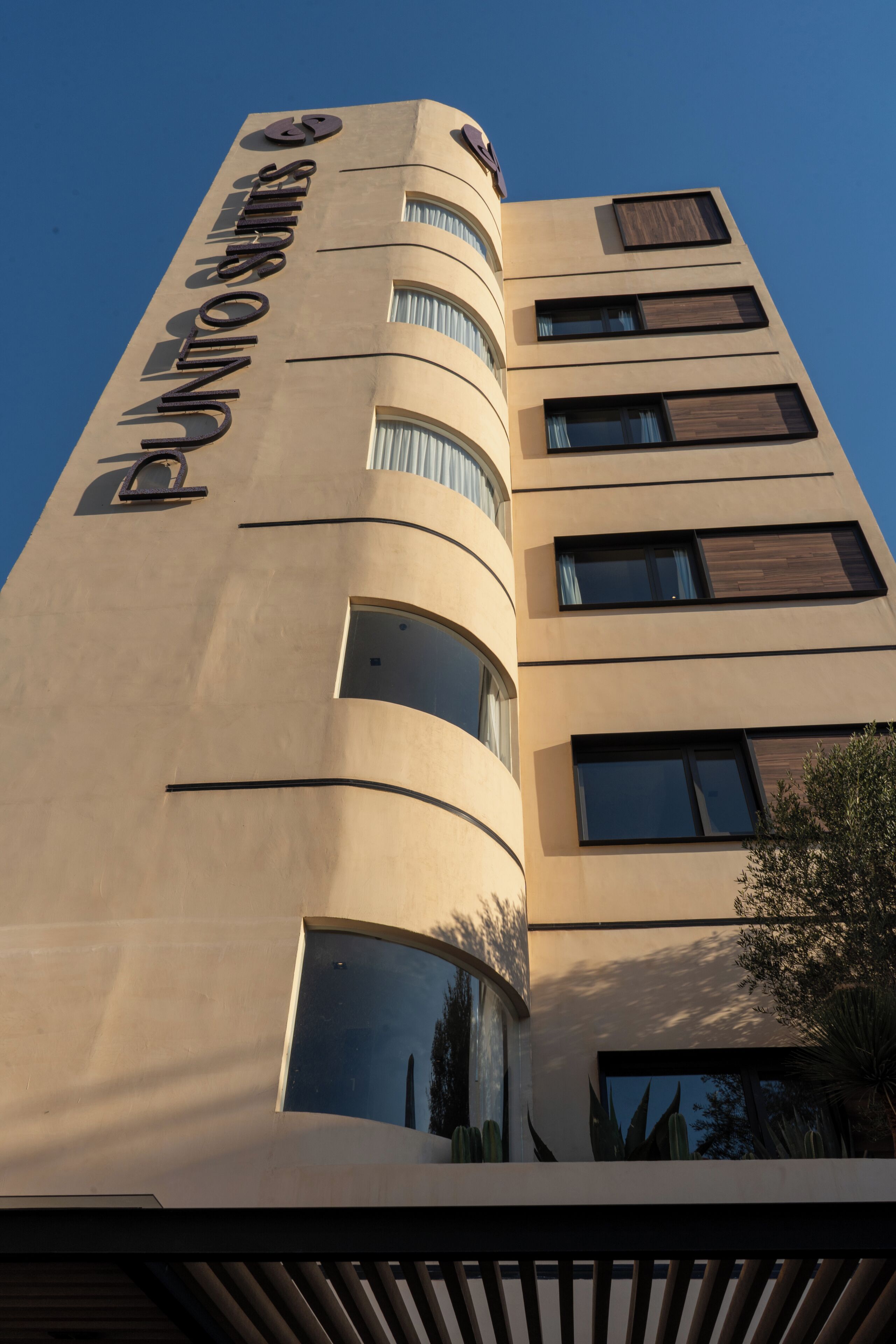 Fachada de la propiedad