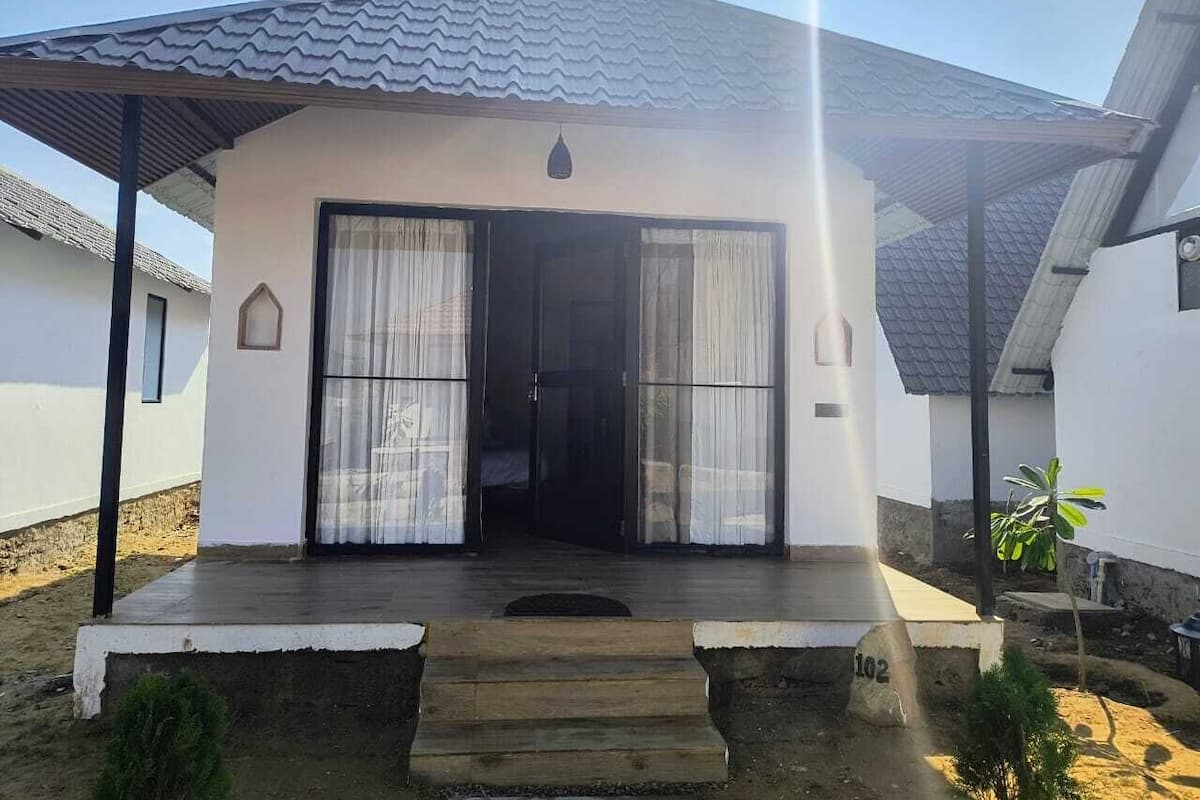 高級小木屋 | 手提電腦工作空間、遮光窗簾/窗簾、免費 Wi-Fi