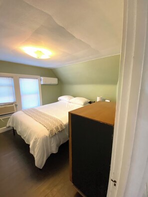 Fer et planche à repasser, Wi-Fi, draps fournis