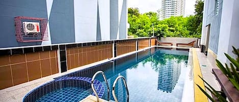 Apartment, 1 Bedroom, Smoking, Balcony | Pool | Outdoor pool