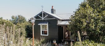 Osborn Retreat - Cosy Cottage & Magical Garden