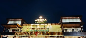 Hotel Ashoka Resort