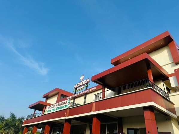 Exterior - Hotel Ashoka Resort (ELLORA)