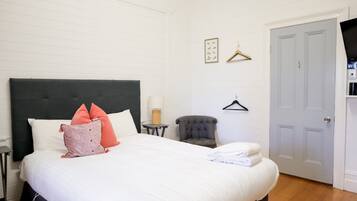 Apartment | 4 bedrooms, bed sheets