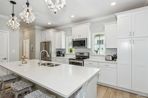 Fridge, microwave, oven, stovetop - New Listing! Lost Key Private Beach Club| 2 Swimming pools| Free Golf| Tennis| Bikes (Pensacola)